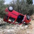 Incidente sulla provinciale per Terlizzi, un'auto si ribalta. Ferita una donna