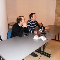 Presentato il libro  "Sono solo pupazzi "