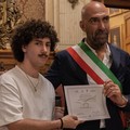 Il regista giovinazzese Andrea Defronzo premiato dal sindaco di Bari per "Il Silenzio Dopo "