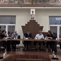 In Consiglio comunale si discute di bilancio, occupazione suolo pubblico e ZES
