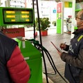 Caro carburante, distributori sotto la lente della Guardia di Finanza