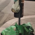 Rifiuti ovunque: nuovo caso in via Papa Giovanni XXIII