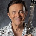 Dodi Battaglia il 12 agosto a Giovinazzo ospite di Festival in...Porto