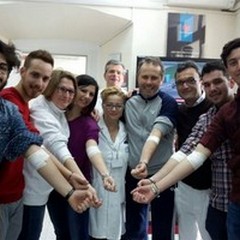 Sos sangue, l'appello di Arbore: «Venite a donare»