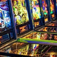 Domenica ci si sfida al flipper