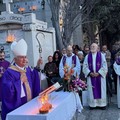 2 novembre, la santa messa al cimitero comunale presieduta da Mons. Cornacchia - FOTO