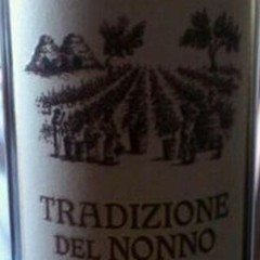 Rosso d'autunno col "Tradizione del Nonno Primitivo di Manduria doc "
