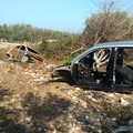 Recuperate due scocche d'auto. Una è stata ritrovata incendiata