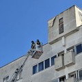 Si stacca intonaco dagli edifici Arca a Giovinazzo: intervento dei Vigili del Fuoco