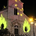 Sant'Antonio Abate, il fuoco sconfigge la pioggia. A Giovinazzo in migliaia (FOTO)