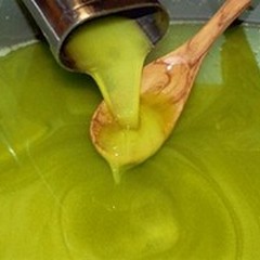 Niente dazi per l'olio tunisino: i 5 Stelle attaccano il PD