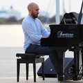 Orazio Saracino stasera alla Vedetta sul Mediterraneo di Giovinazzo