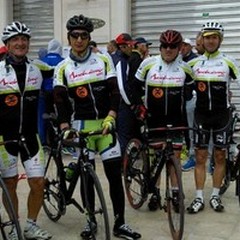 Ciclismo, la Overland trionfa ad Alberobello