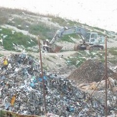 Uscita di biogas dalla discarica: PVA, SI ed Abbracciamo la Città attaccano il Sindaco