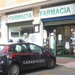 Tornano le rapine: colpo alla farmacia Fiore