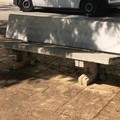 Ricomposta la panchina distrutta in piazza Porto
