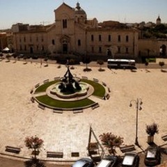 Città in festa per la  "Notturna Biancoverde "