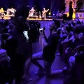 Proposta di matrimonio al concerto di Concato: i protagonisti sono giovinazzesi