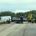 Furgone si ribalta sulla provinciale Terlizzi-Giovinazzo