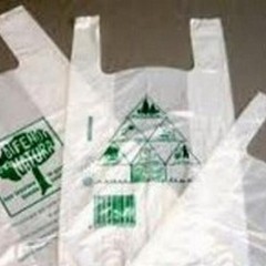 Sacchetti di plastica: gli esercizi commerciali non rispettano le norme