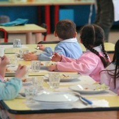 Mensa scolastica, i nuovi interrogativi di Maria Restivo