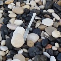 «Siringhe in spiaggia? Fenomeno preoccupante, ma non allarmante»