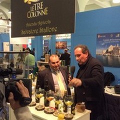  "Olio Capitale ",  "Le Tre Colonne " vince il Premio Giuria Popolare