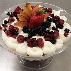 Tiramisù estivo ai frutti di bosco