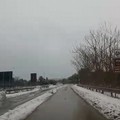 Mezzi spalaneve in azione, ma non basta: IL VIDEO