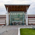 Gli artisti italiani per la ricerca. Al Gran Shopping Mongolfiera di Molfetta la presentazione di  "Star stickers "