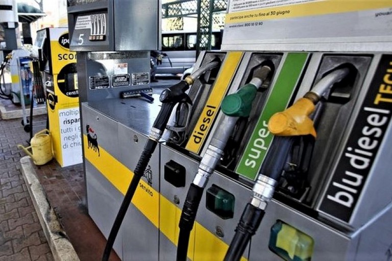 Benzina