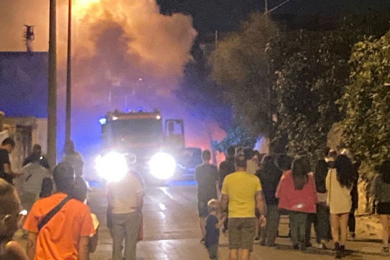 L'incendio avvenuto in via Crocifisso