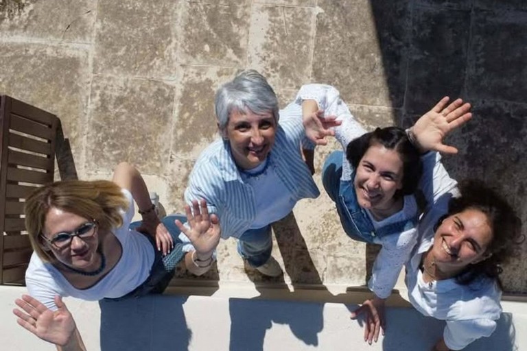 Quattro artiste di Giovinazzo portano le loro creazioni a Milano