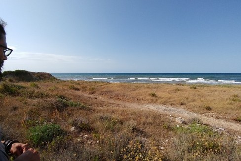 Leonardo Dell'Olio davanti al nostro mare