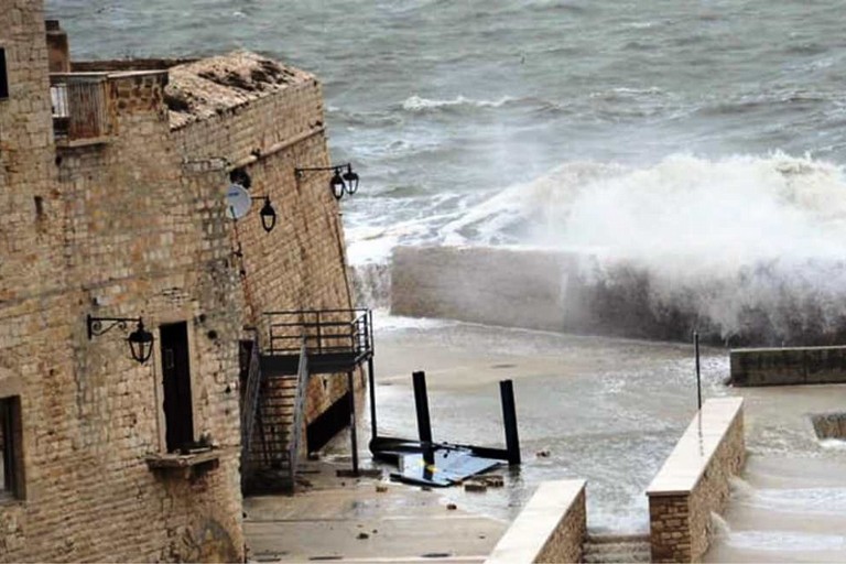 La deriva del Tornato spazzata via. <span>Foto M.A. </span>