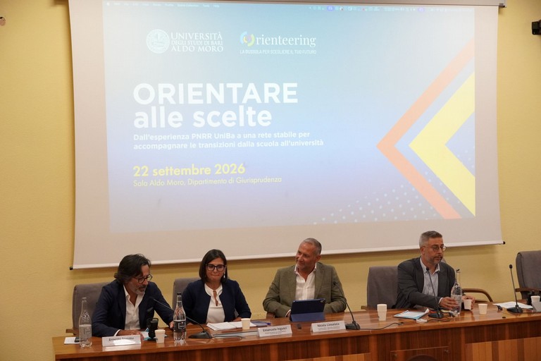 Nicola Linsalata al tavolo dei relatori