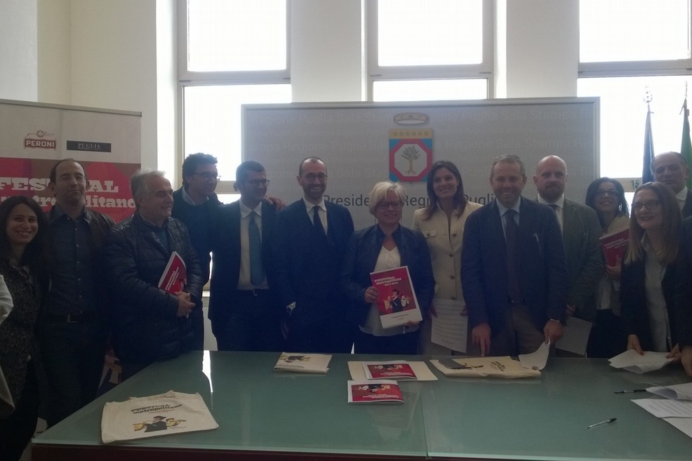 Foto di gruppo dopo la conferenza stampa