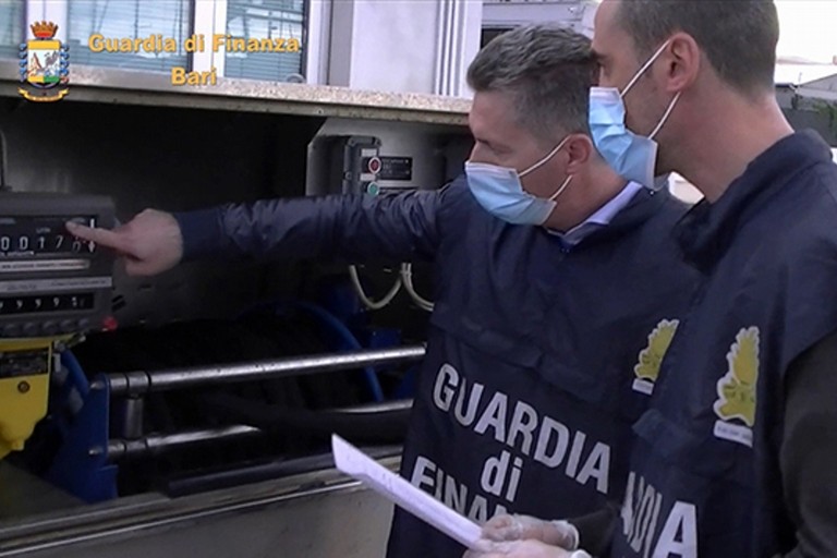 Il sequestro della Guardia di Finanza