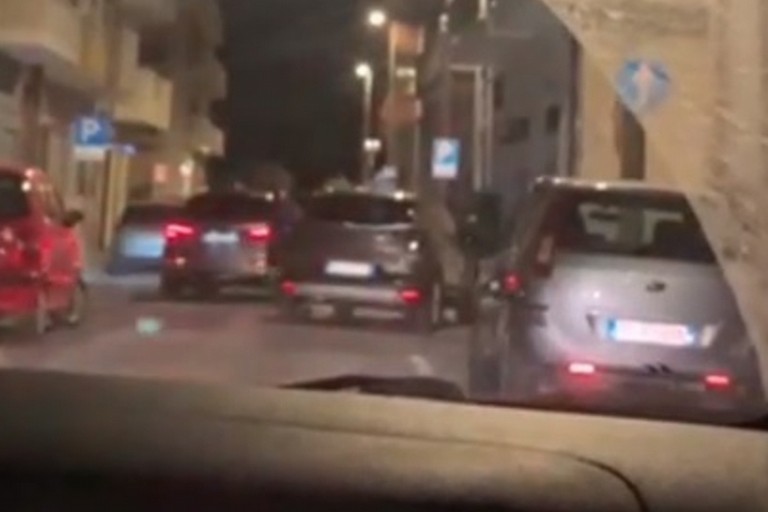 Il furto della Renault Captur in via De Turcolis