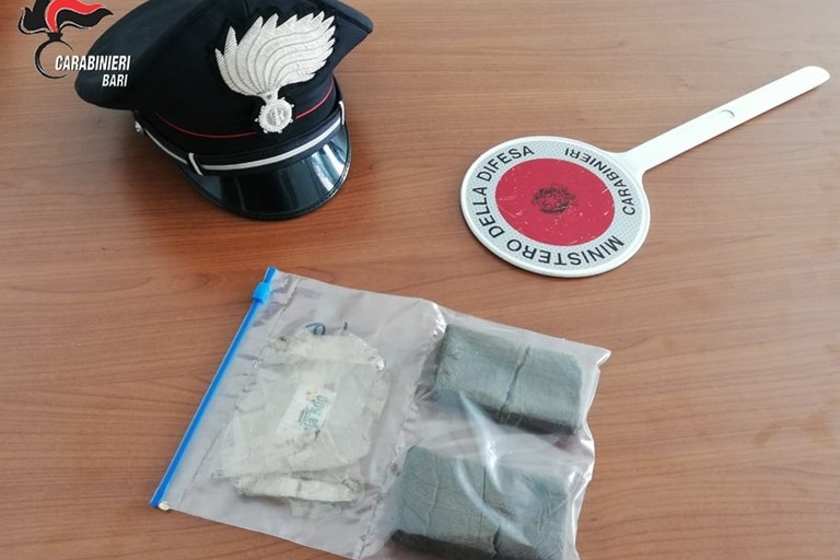 La droga sequestrata dai Carabinieri