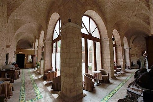 Il chiostro dell'Hotel St.Martin