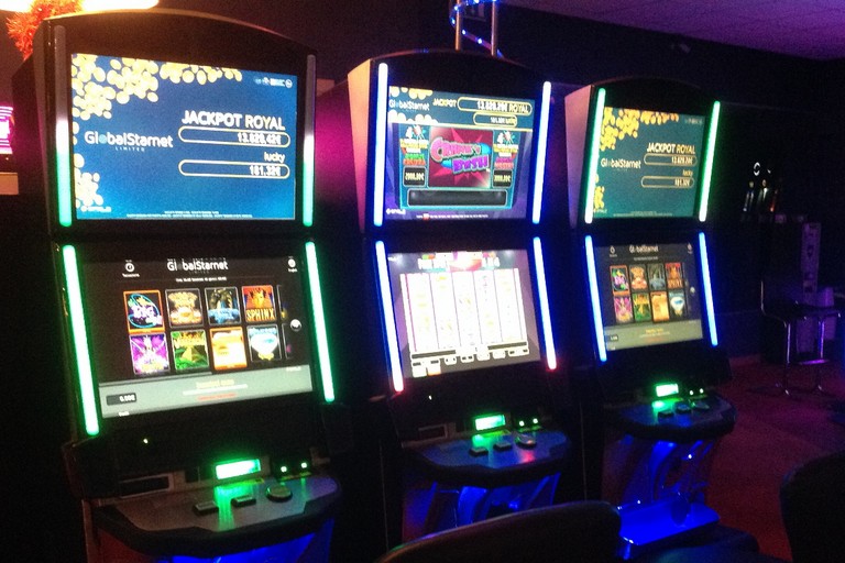 Una slot machine