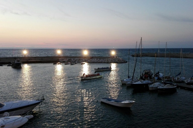 Cala Porto si accende