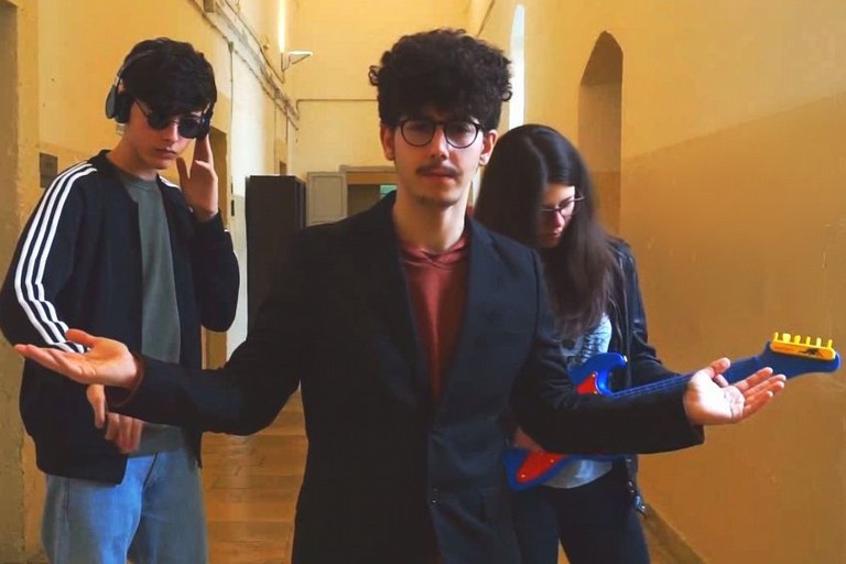 Andrea Defronzo in un frame del video