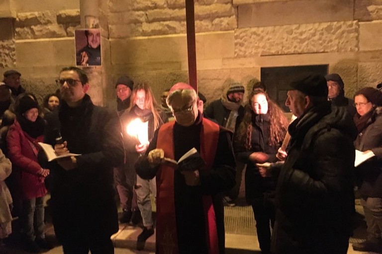 Mons.Cornacchia con don Gramegna e don de Ruvo. <span>Foto Marzia Morva</span>