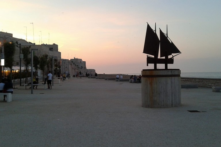 Piazzale Leichardt al tramonto. <span>Foto Gabriella Serrone</span>