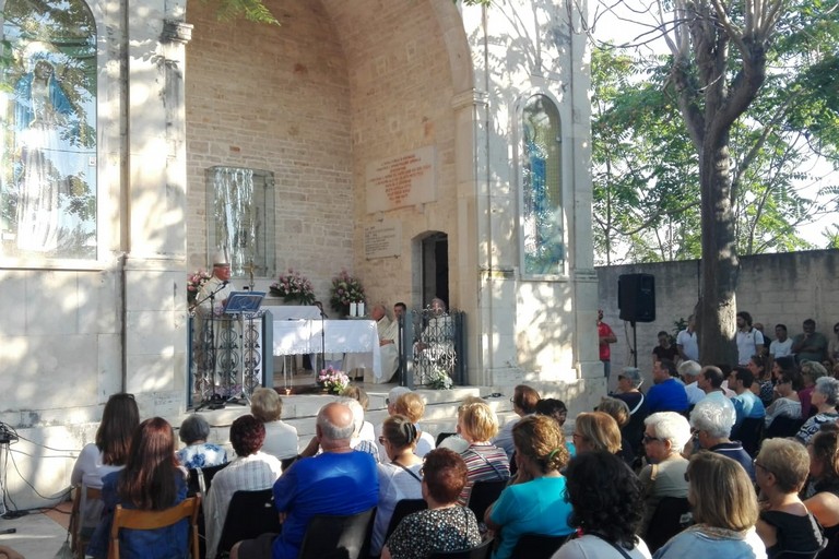 La celebrazione al Casale. <span>Foto Giuseppe Dalbis</span>