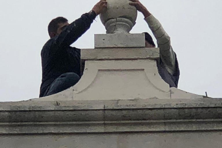 Ritorna al suo posto il pinnacolo
