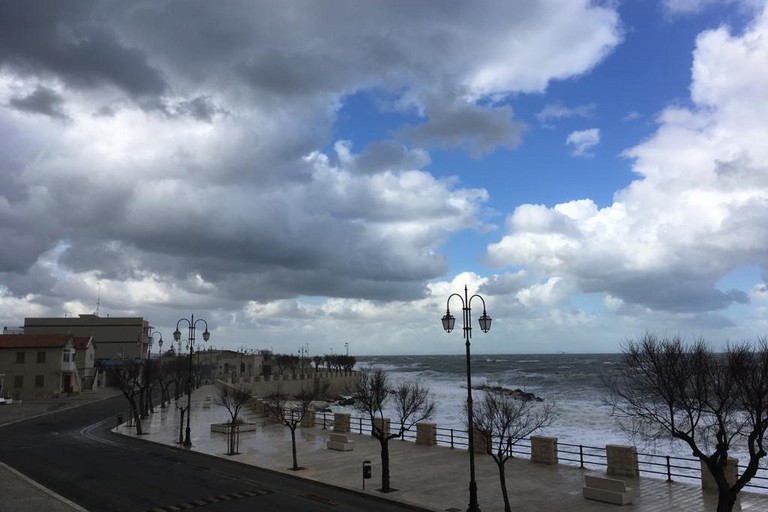 Nuvole e sprazzi di sereno su Giovinazzo. <span>Foto Marzia Morva</span>