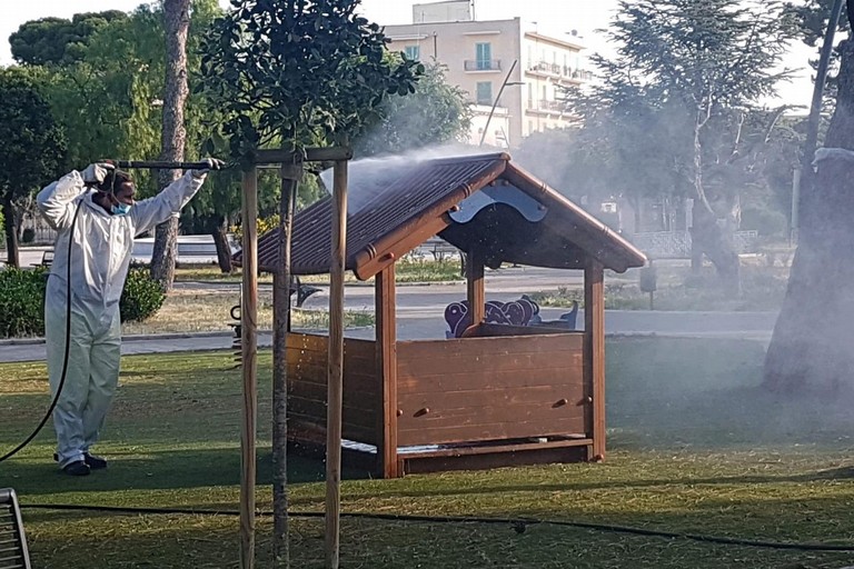 La sanificazione della casetta in legno